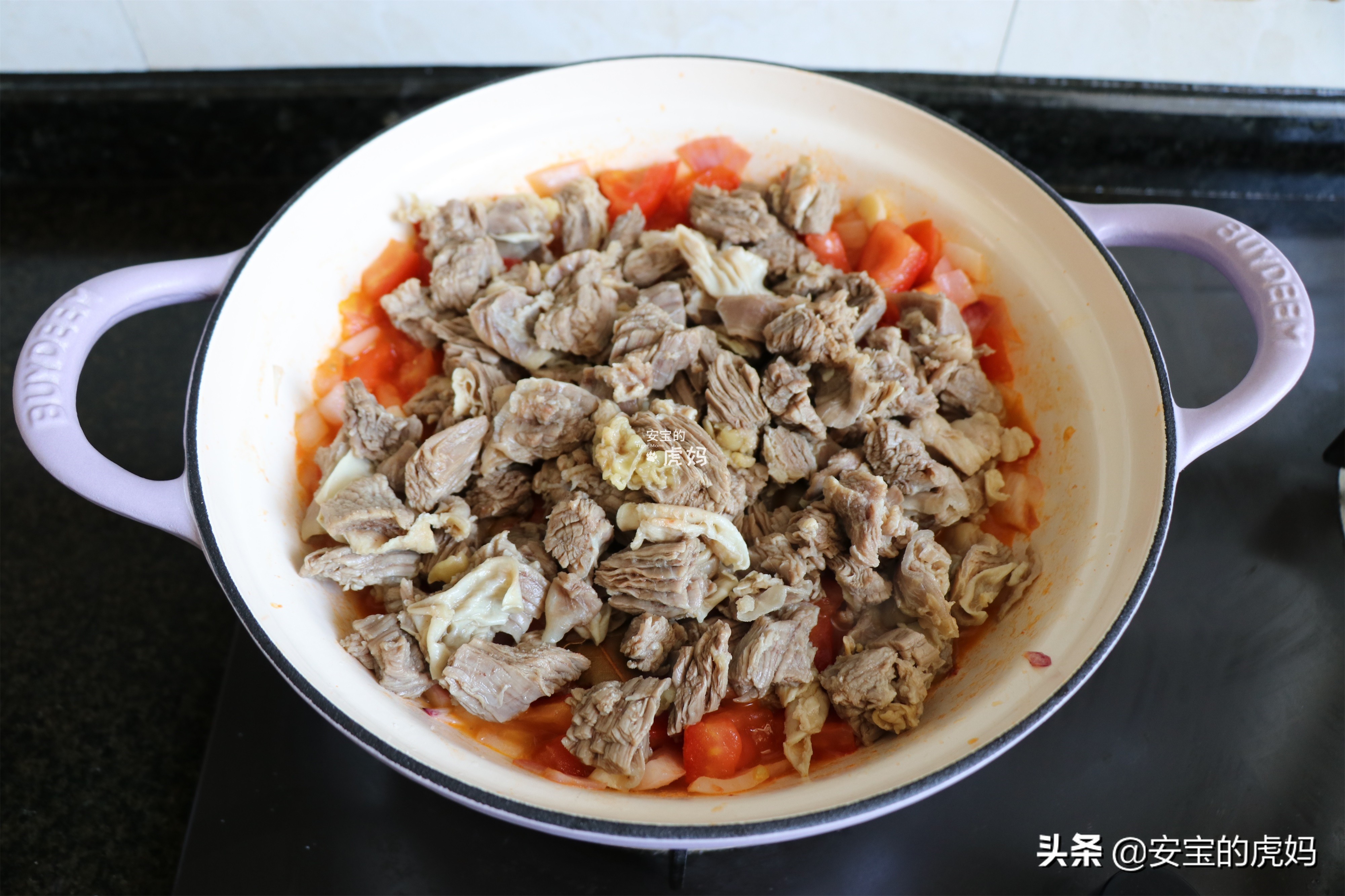 牛腩久煮不老的好方法,土豆西红柿炖牛腩怎么做好吃又烂