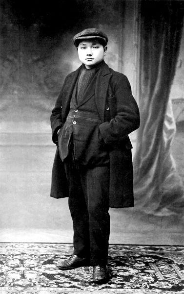 *小平邓**为何78年不回老家?逝世7年后,弟弟邓垦:为革命不回家