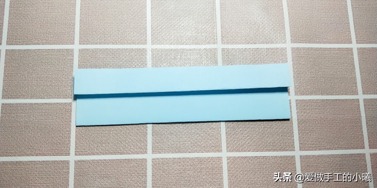 蝴蝶结折纸怎样贴在贺卡上好看,折纸简单又漂亮的蝴蝶结收纳盒