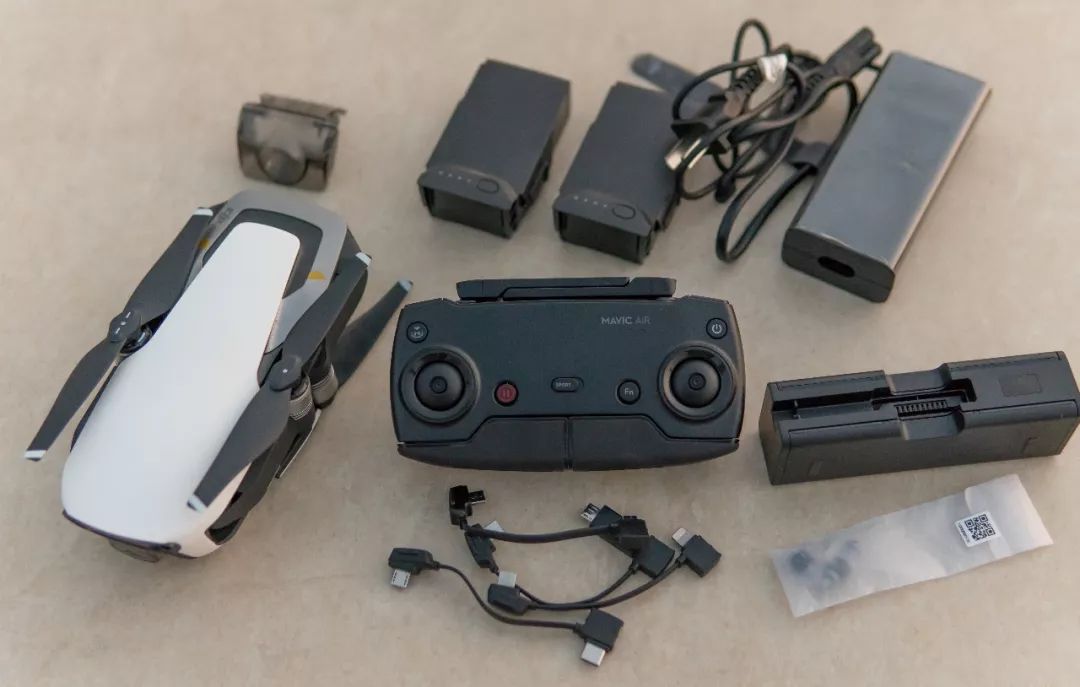 大疆“御”MavicAir，你见过可以塞进口袋的随行无人机吗？