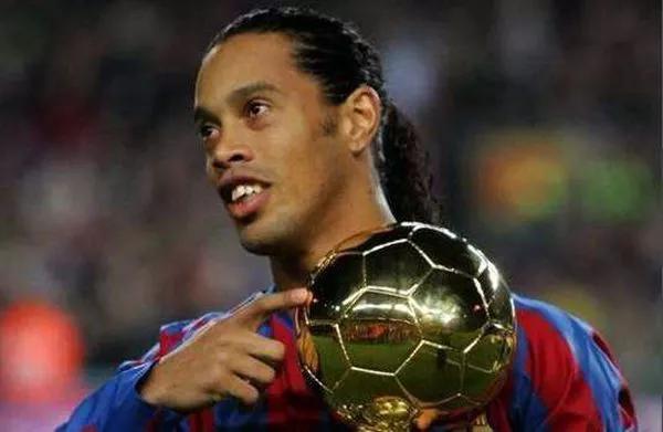 小罗的足球史,小罗的足球经历