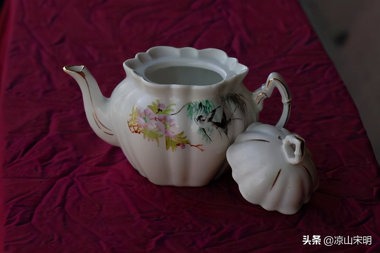 四川凉山高岭土,四川凉山陶瓷