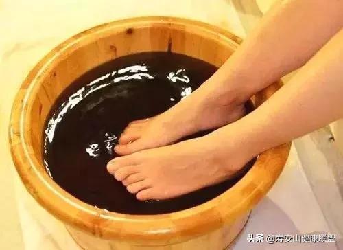 下肢静脉曲张泡脚注意哪些,中药泡脚的方法和注意事项