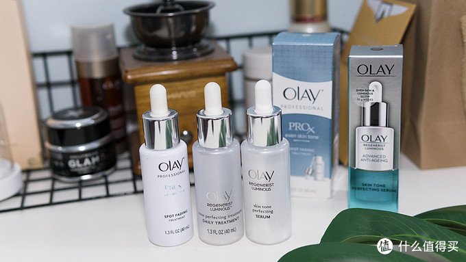 肤色暗沉斑点用哪一款美白精华,祛黄提亮选什么美白精华