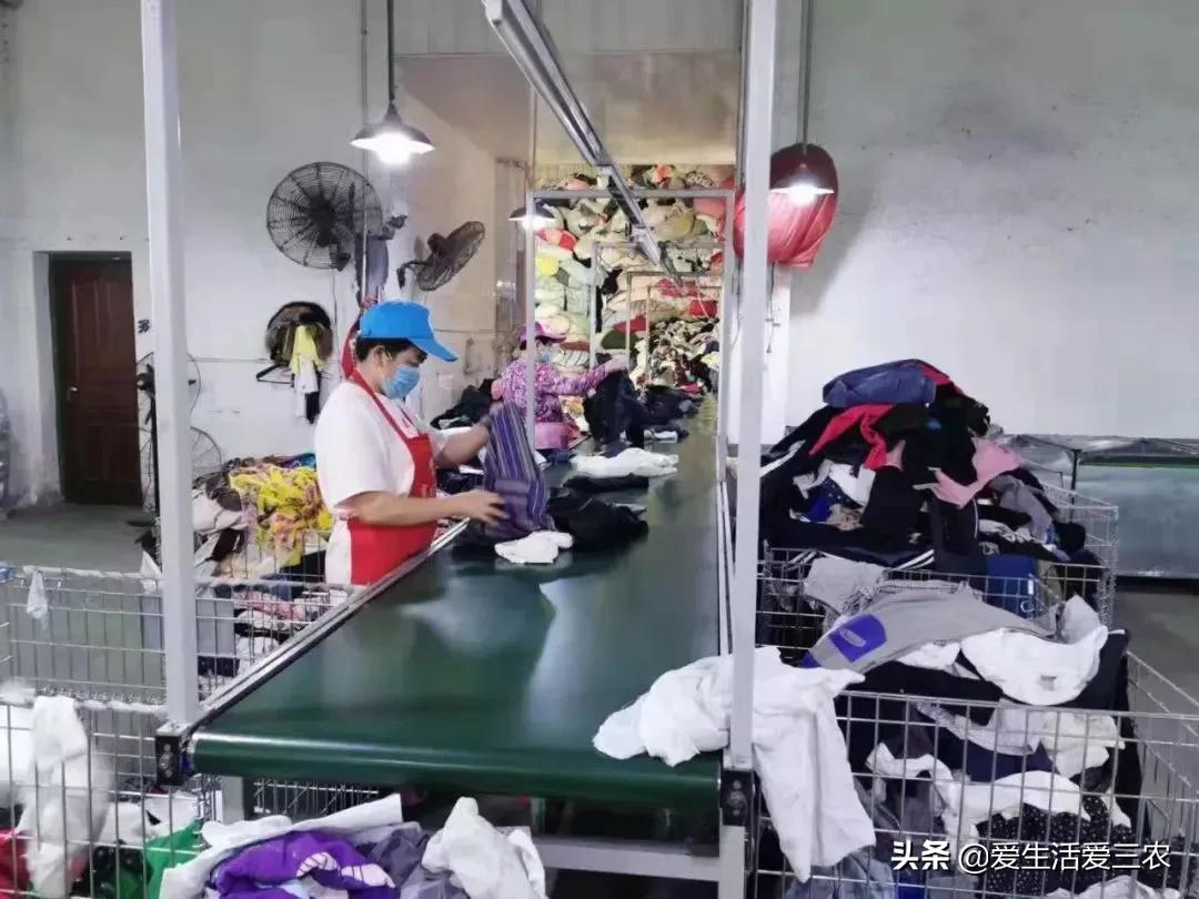 旧衣服多少钱一吨回收后能做什么,废旧衣服回收多少钱一吨