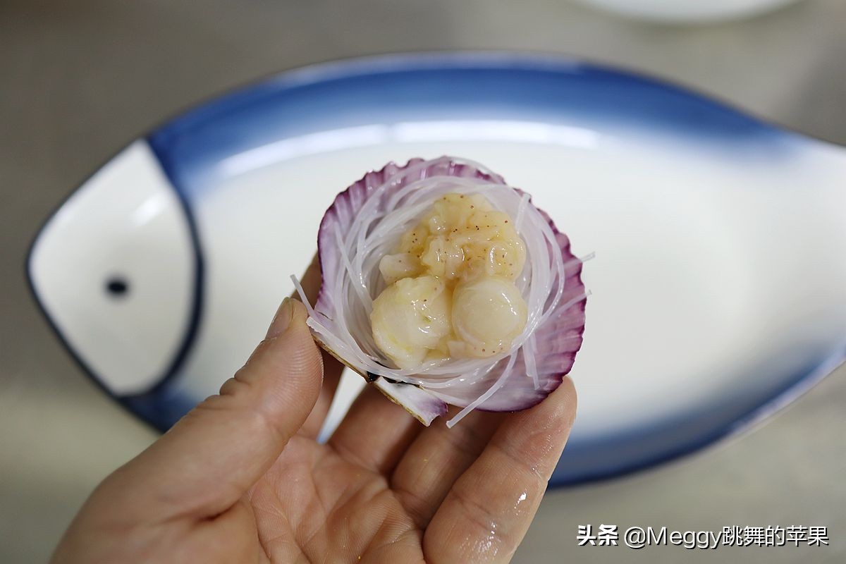 蒜茸粉丝扇贝的做法窍门,烧烤蒜蓉扇贝的做法视频教程