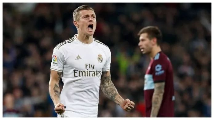 世界第一中场克罗斯伯纳乌,克罗斯伯纳乌第一粒进球