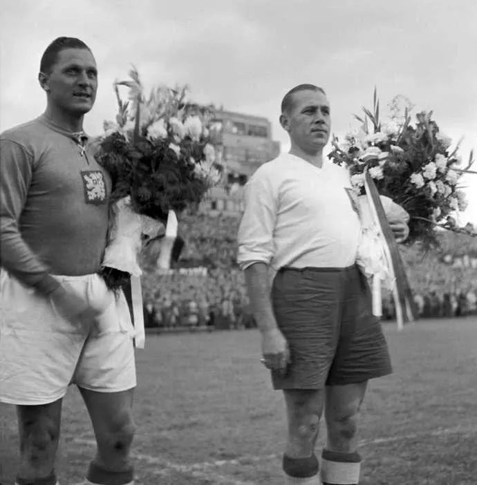 超越贝利梅西,超越贝利马拉多纳