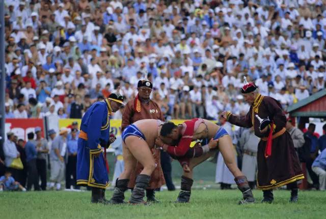 中华第一车:全程6天5夜,单程超6000元仍一票难求