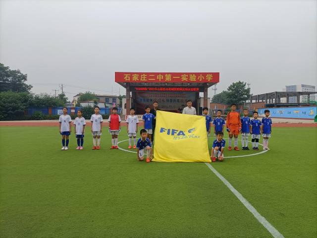 爱心帮扶助乡村学生圆足球梦,助力乡村篮球赛