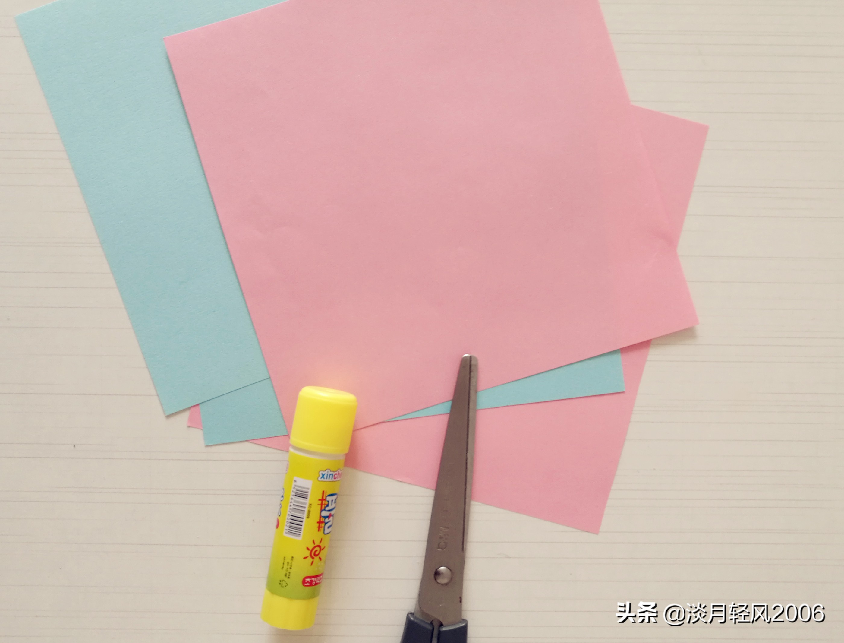 怎么用卡纸折迷你沙发超简单,卡纸做沙发