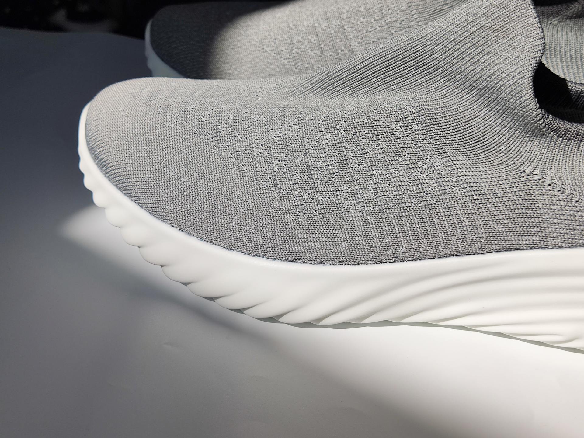 小米有品上新：耐穿好穿的基础款休闲鞋