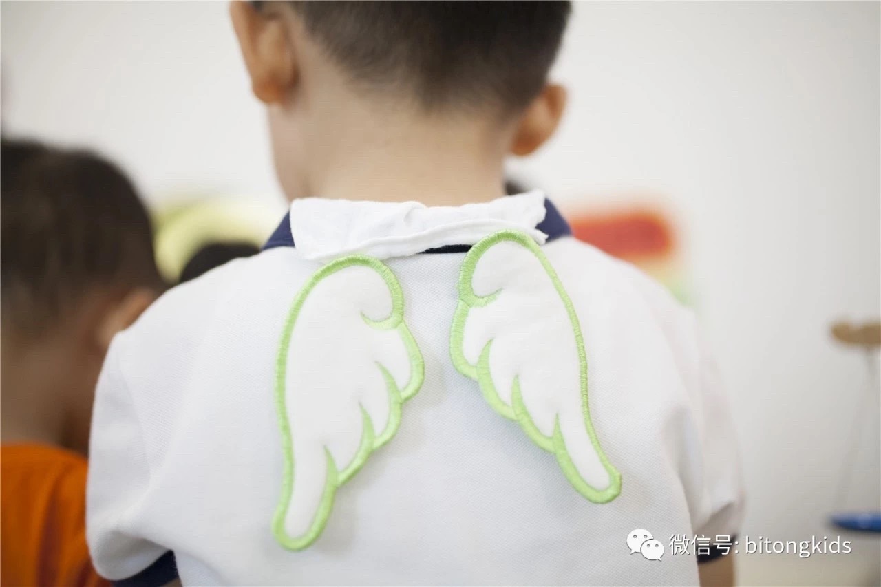 怎么缓解孩子上台紧张,如何解决孩子上台紧张害怕