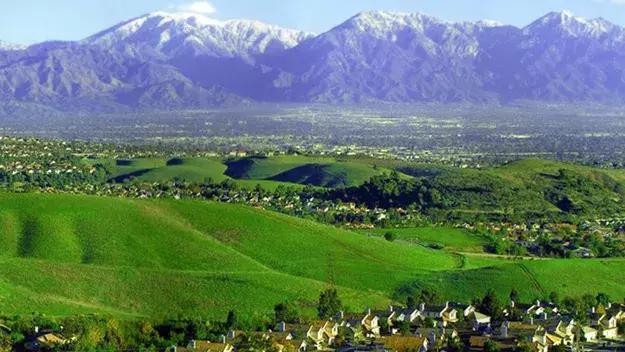 34万刀起，定居奇诺岗，跟着大趋势*击狙**公寓，捡漏和学区我都要！