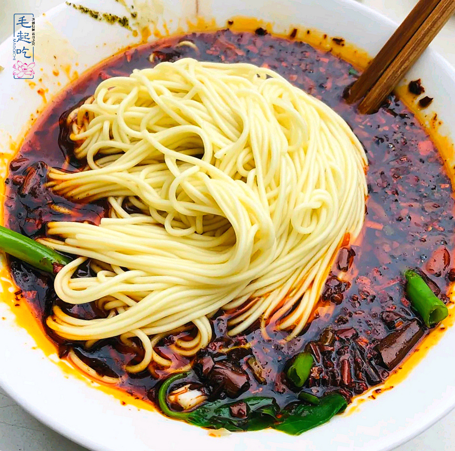 重庆小面豌杂面老板,重庆小面真正第一名