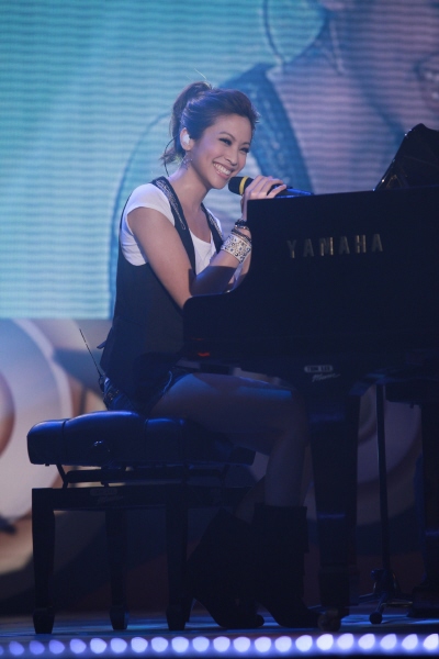 蓝盈莹张含韵比赛视频,张萌谈蓝盈莹完整视频