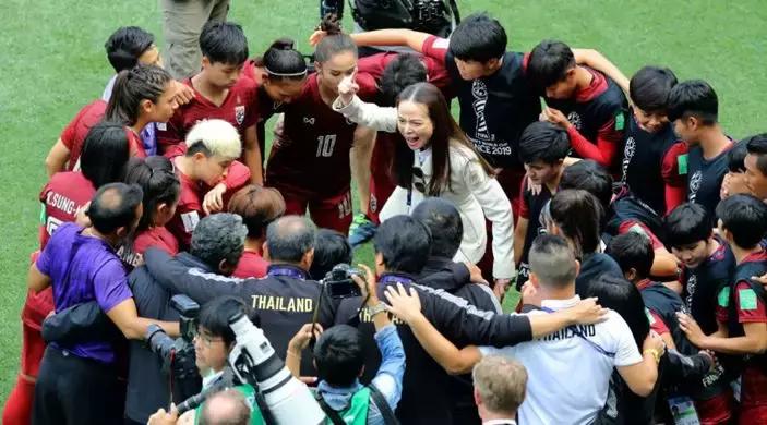 泰国足球女老板,泰国女足女经理