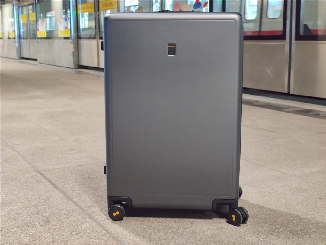 推荐一款旅行行李箱地平线8号,地平线8号旅行箱20寸登机拉杆箱