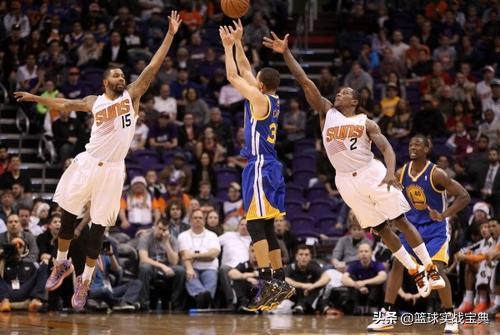 新手篮球投篮时怎么抓球,篮球新手怎么投篮命中率高