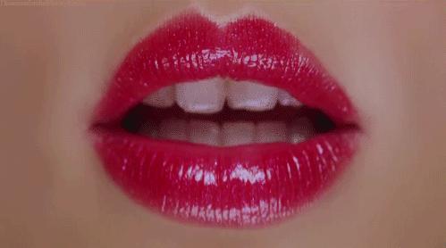 直男最想亲吻的唇色，女生看了惊呼OMG