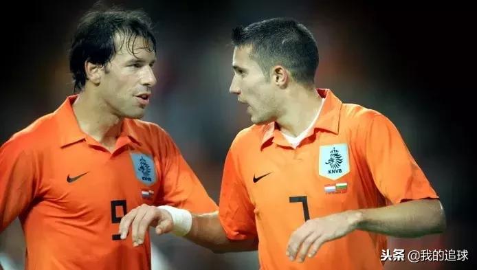 范佩西飞翔高清,范佩西上演飞翔的荷兰人