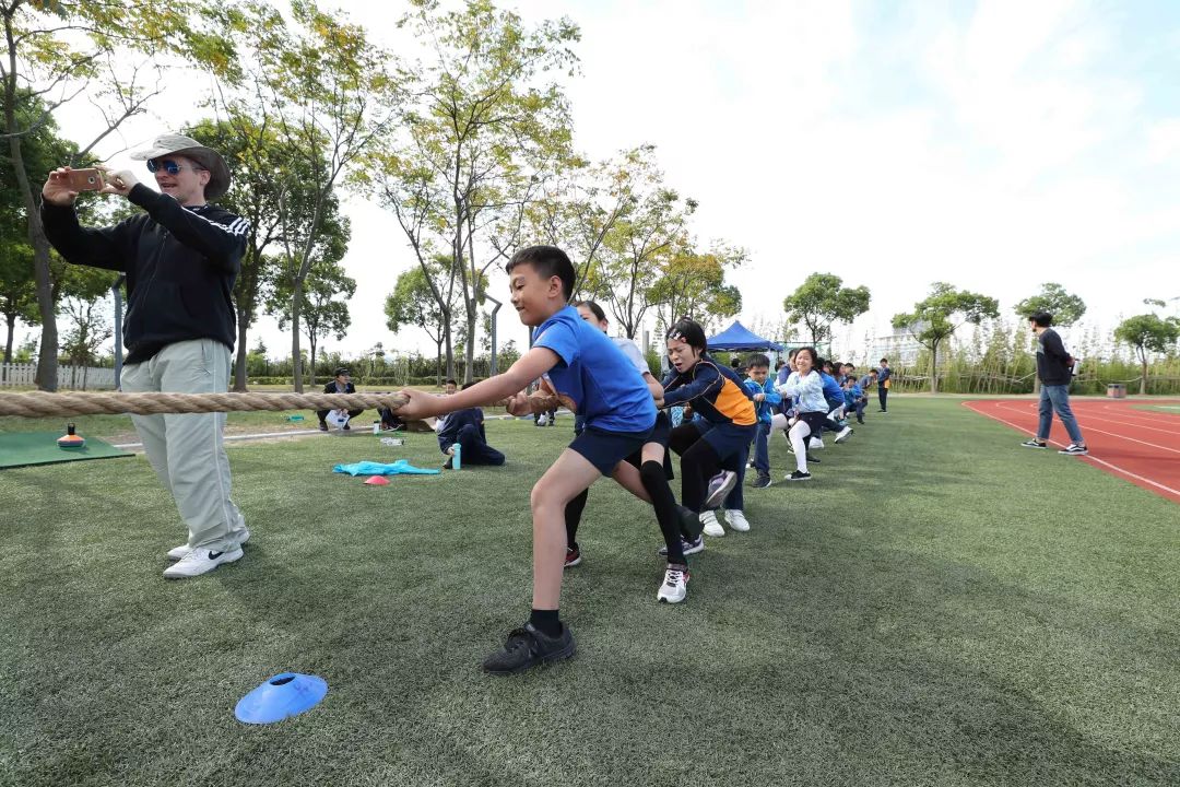 归属感是让人们获得凝聚力的泉源！——记耀华临港校区四大学院