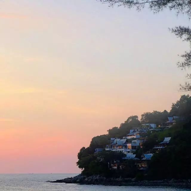 卡马拉海湾铂金海岸,卡马拉海湾旅游度假村