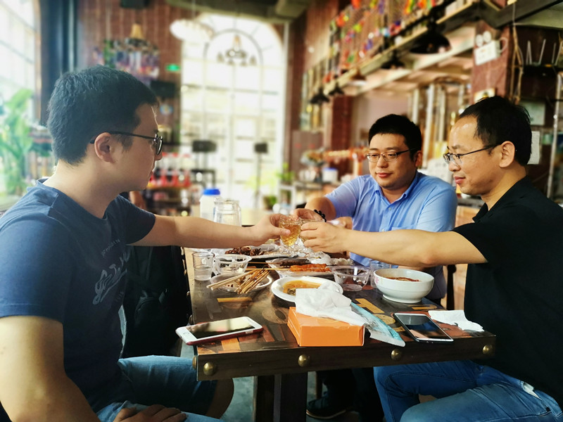 青岛金沙滩啤酒城醉美西海岸,西海岸金沙滩啤酒城里边的啤酒