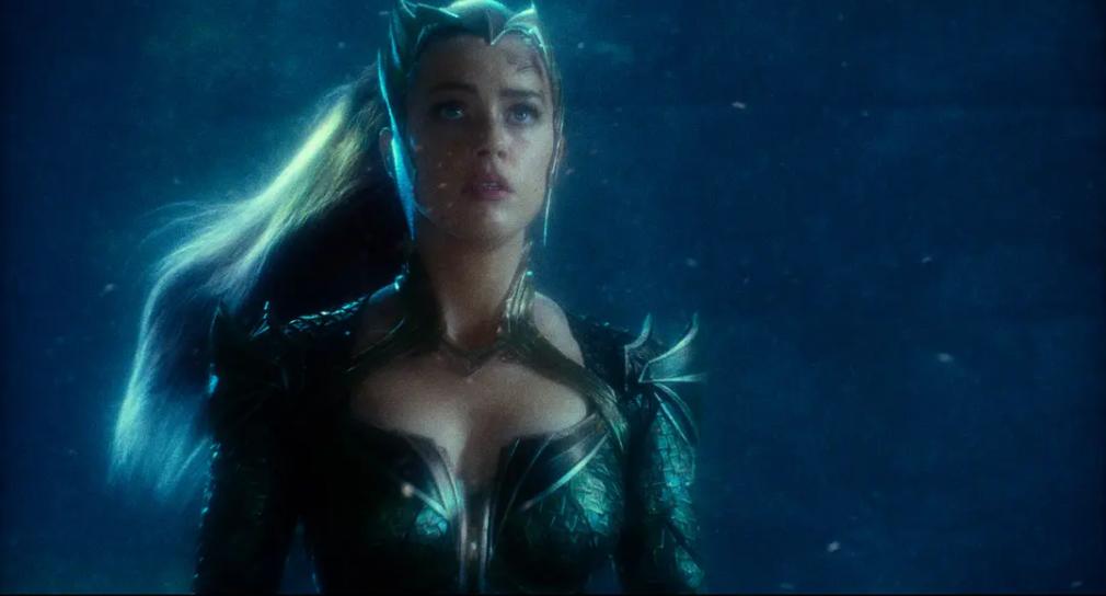 德普前妻艾梅柏交往新女友,德普和前妻艾梅柏事件