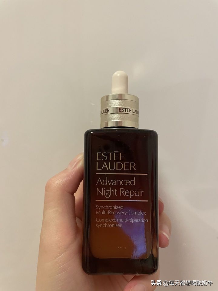 脸干长痘毛孔粗红血丝用什么修复,脸部泛红毛孔大怎么改善