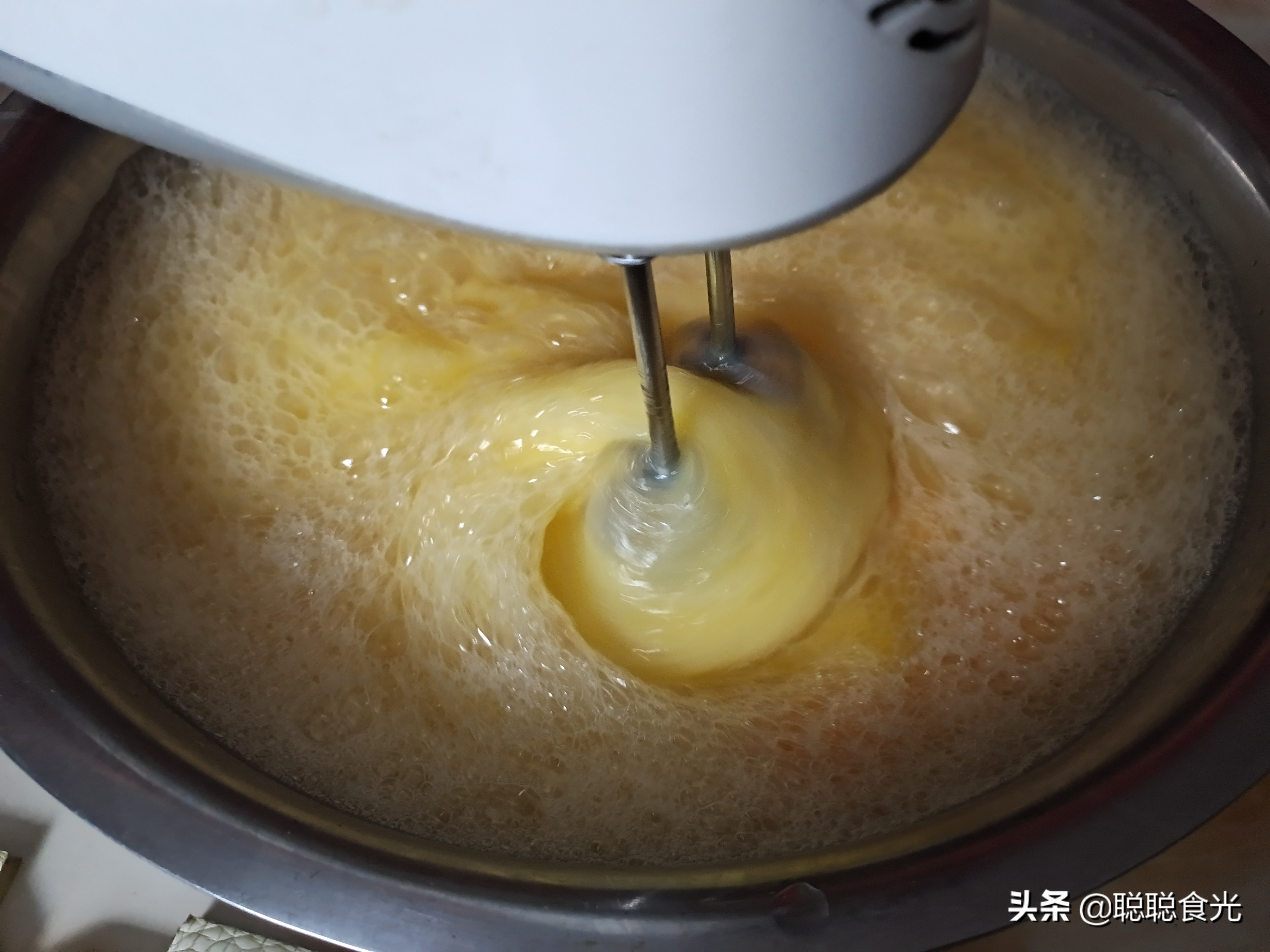 做香肠不放红曲粉放腐乳,做香肠不放五香粉可以吗