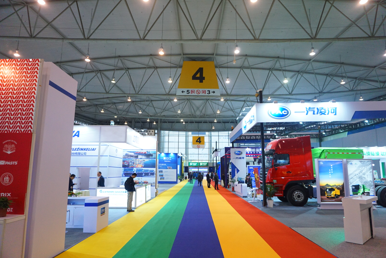 连接一带一路德邦快递拓展国际物流新通道