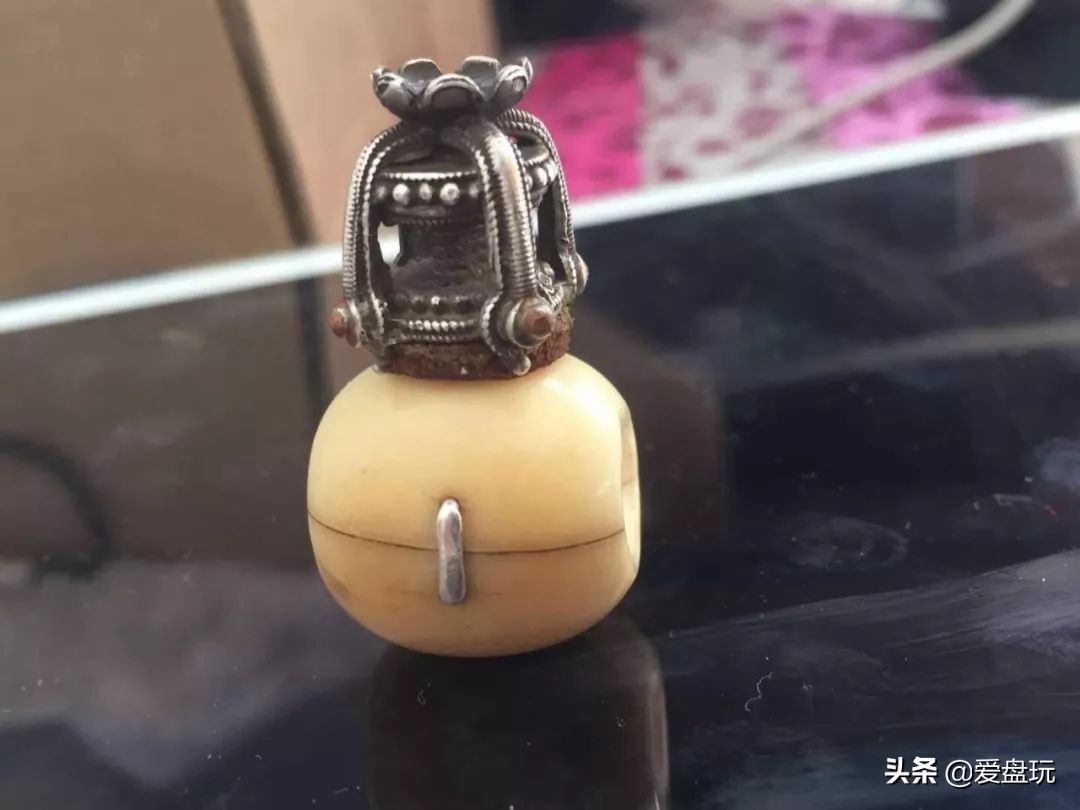 手串裂了碎了一点点有补救方法吗,手串裂缝修复