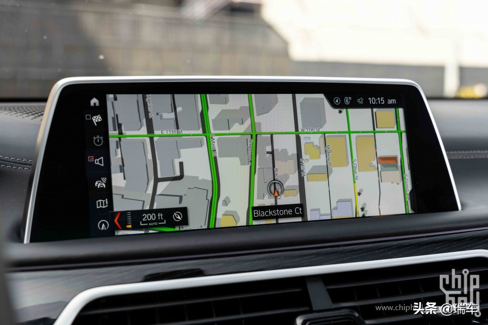 新款宝马m760liv12曜影特别版,宝马的v12