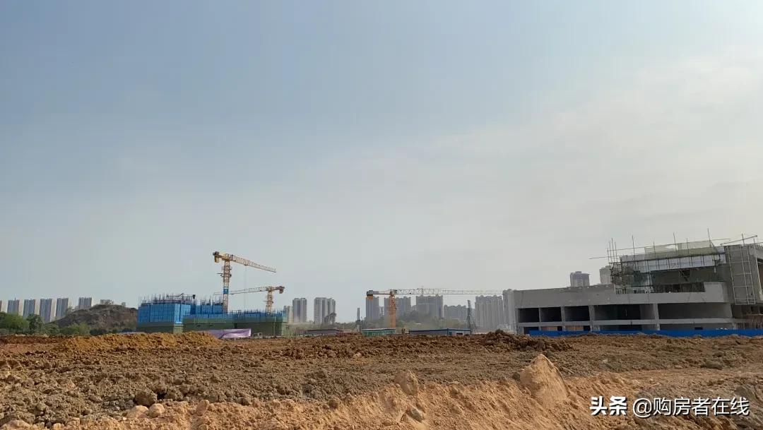 实探山景好的楼盘,实探新区核心地块