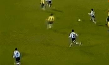 足球大逆袭巴蒂斯图塔,94世界杯经典进球巴蒂斯图塔