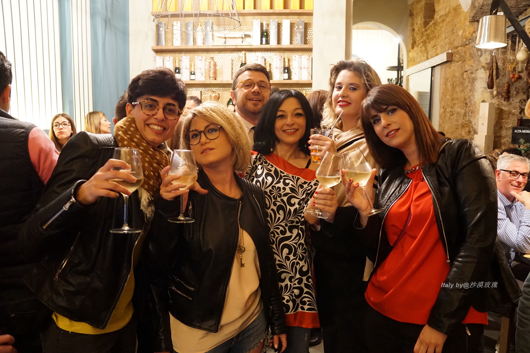 鐤儏鏈熼棿鎰忓ぇ鍒╂紨鍞变細,鐤儏鏈熼棿鎰忓ぇ鍒╅槼鍙版紨鍞变細