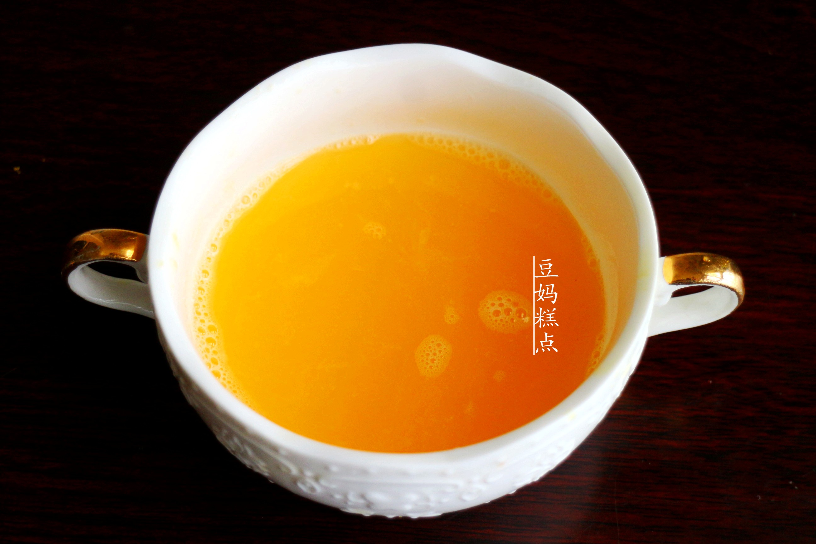 简易无油无糖面包不用揉面,低糖低油又松软的懒人面包