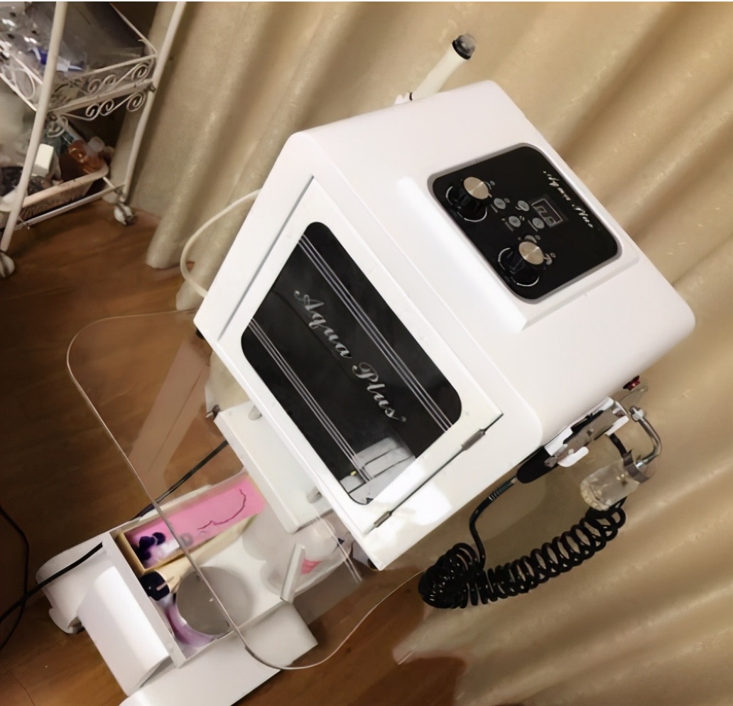 黑头如果不管它会一直在鼻子上吗,不管黑头行吗