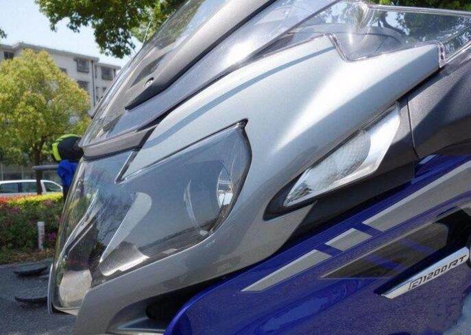 宝马蓝精灵,蓝精灵宝马