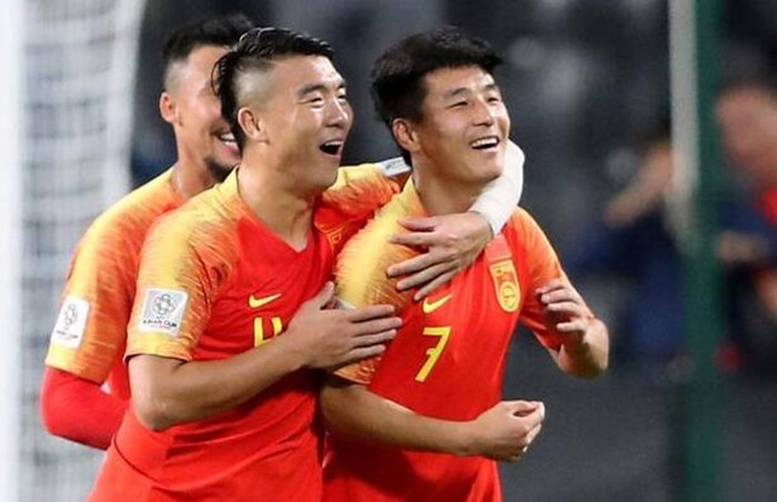 韩媒吐槽国足犯规集锦原文,韩媒吐槽足球