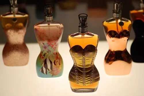 小众特色香水乌木味香水,有什么大牌好闻的香水女生木质香