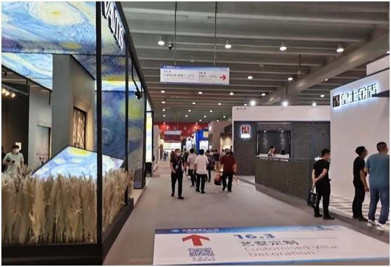 装甲门火爆广州建博会，透露出了什么风向？