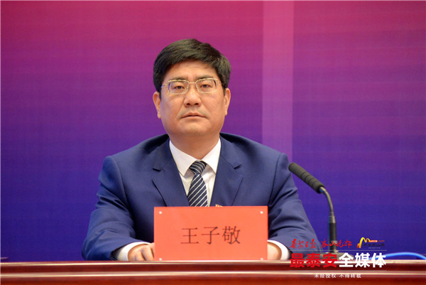 服务民生面对面交行*安泰**分行主要负责人现场接听12345热线：人工客服接通耗时长，银行表态推进服务便捷化