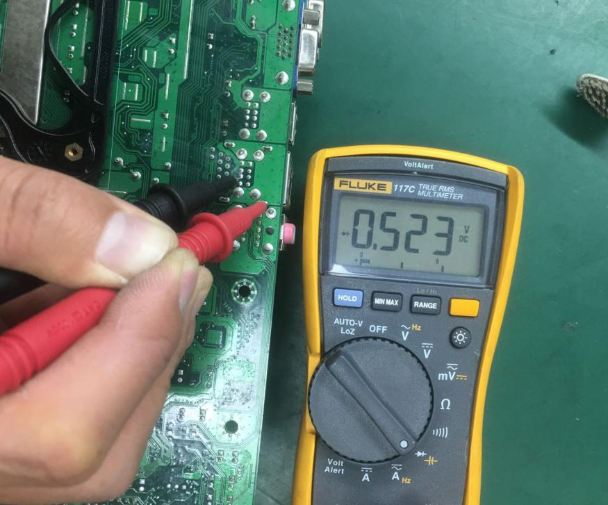 电脑主机usb接口不稳怎么维修,电脑主机usb接口老是接触不良