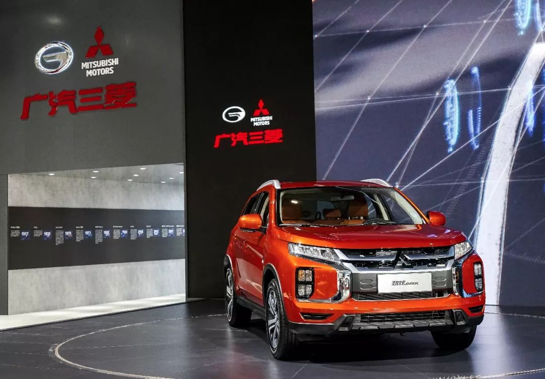 三菱劲炫asx2013款cvt两驱精英版,18年的三菱劲炫asx1.6手动挡多少钱