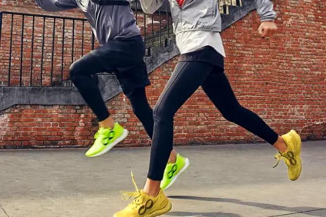 高弹超轻的黑科技跑鞋，高端脚踝保护装置，给脚按上一个“护盾”