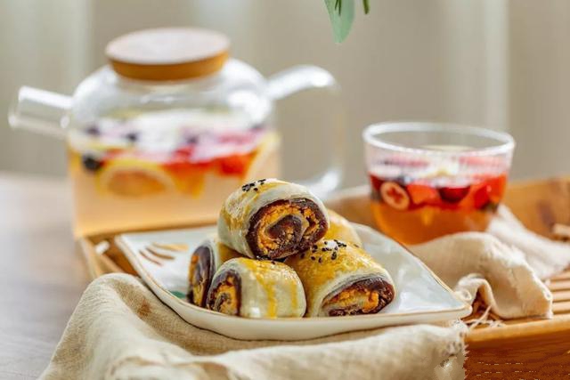 蛋黄酥不用烤箱制作的方法,蛋黄酥不用烤箱怎么做好吃