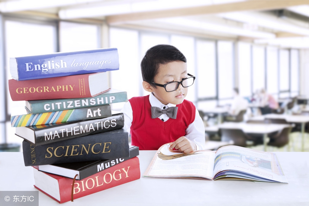 孩子到底几岁学英语比较好,小孩子什么时候学英语最好