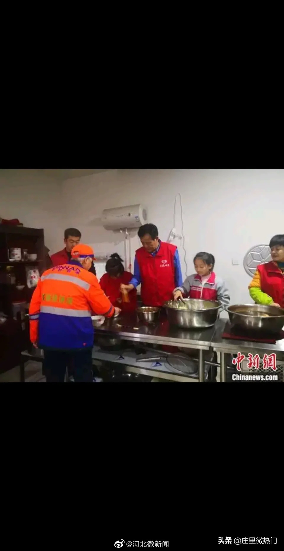 寒冷的冬天更需要一碗暖心的好粥,寒冬里来碗暖暖的粥暖胃暖心